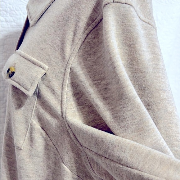 BAGATELLE Cropped Shacket Womens Brushed Sand, Size- X-Large - Picture 8 of 11